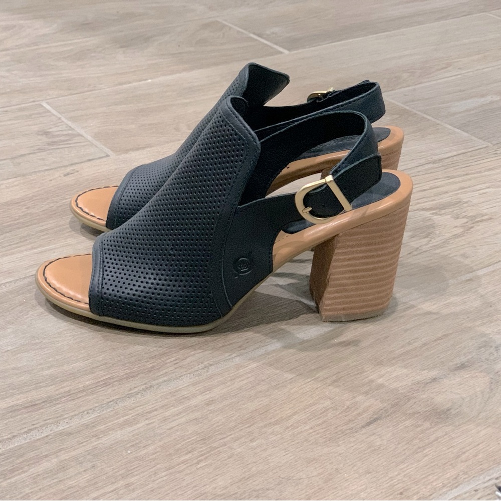 Born Sutra Sandals
